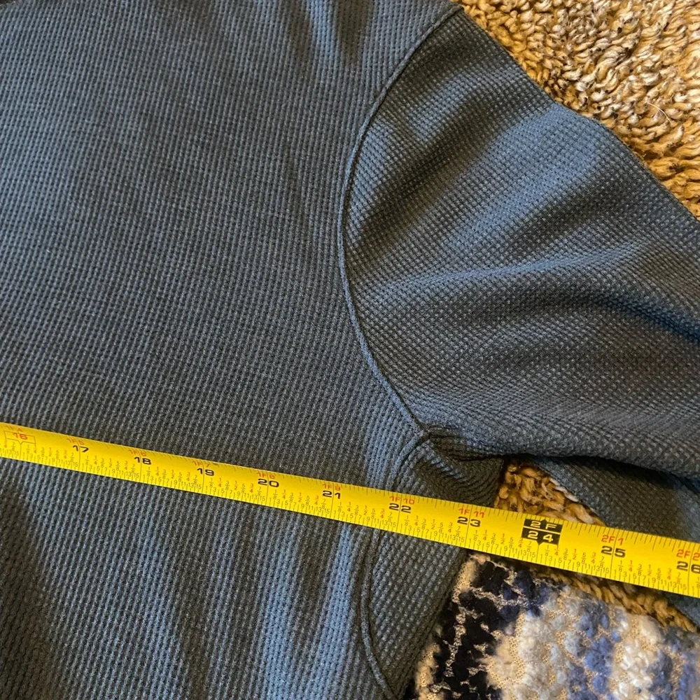 2 For 1 - LuLuLemon Men’s thin Waffle Hoodies - *Size Large (Blue & Green) - Picture 5 of 6